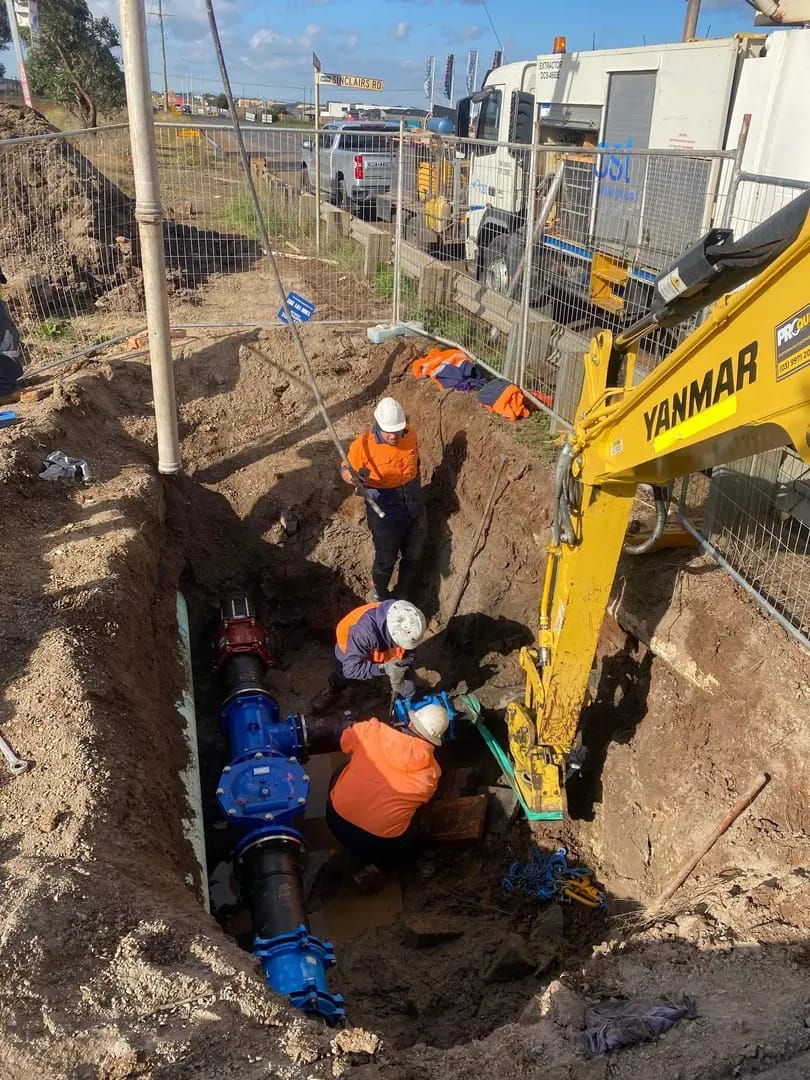 Live sewer rising main connection by Prost Group